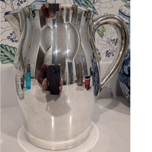 Reed & Barton Silver Plated Water Pitcher 5660 9 1/2 HP 1950's Paul Revere Style